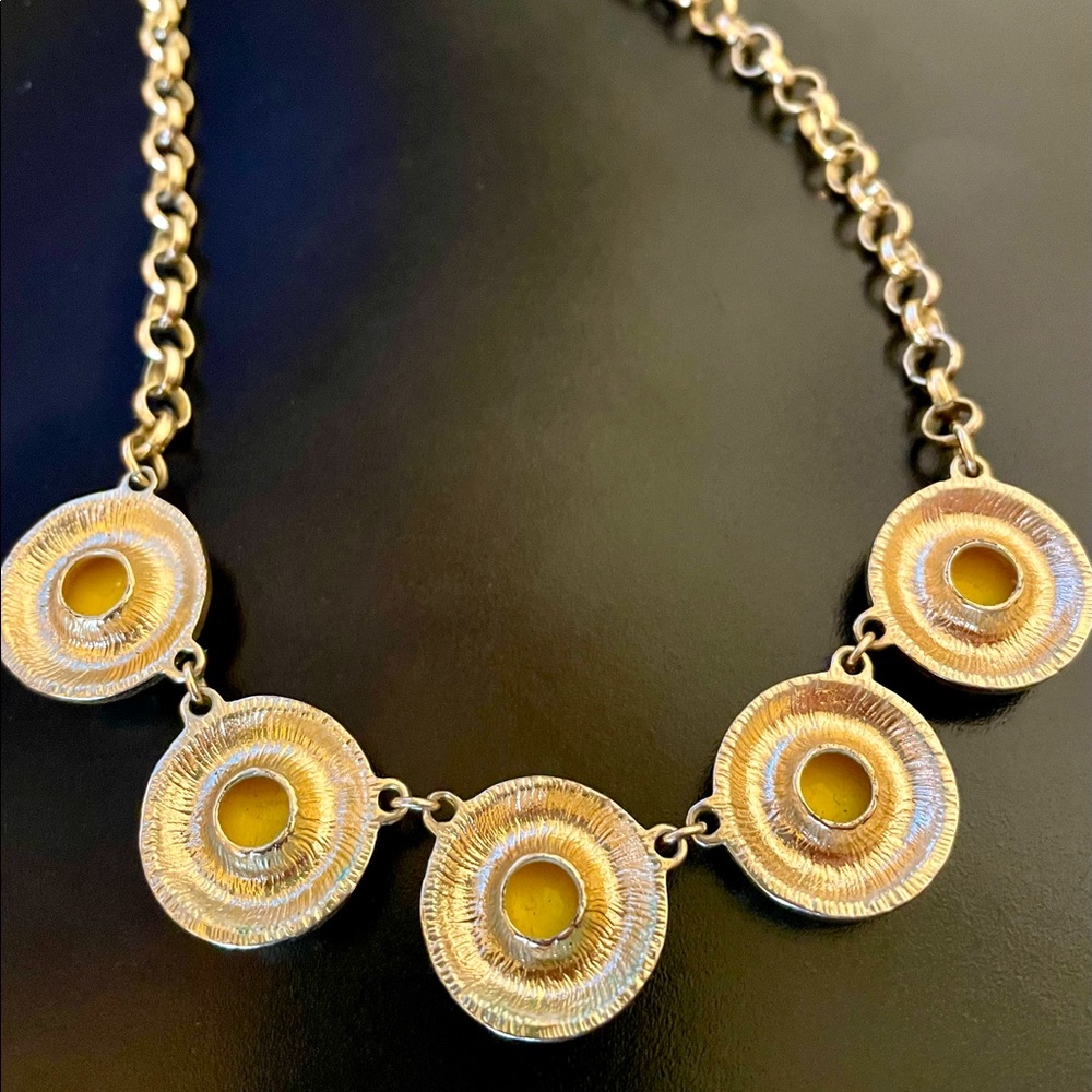 🔴Yellow and White Statement Necklace - Picture 6 of 8
